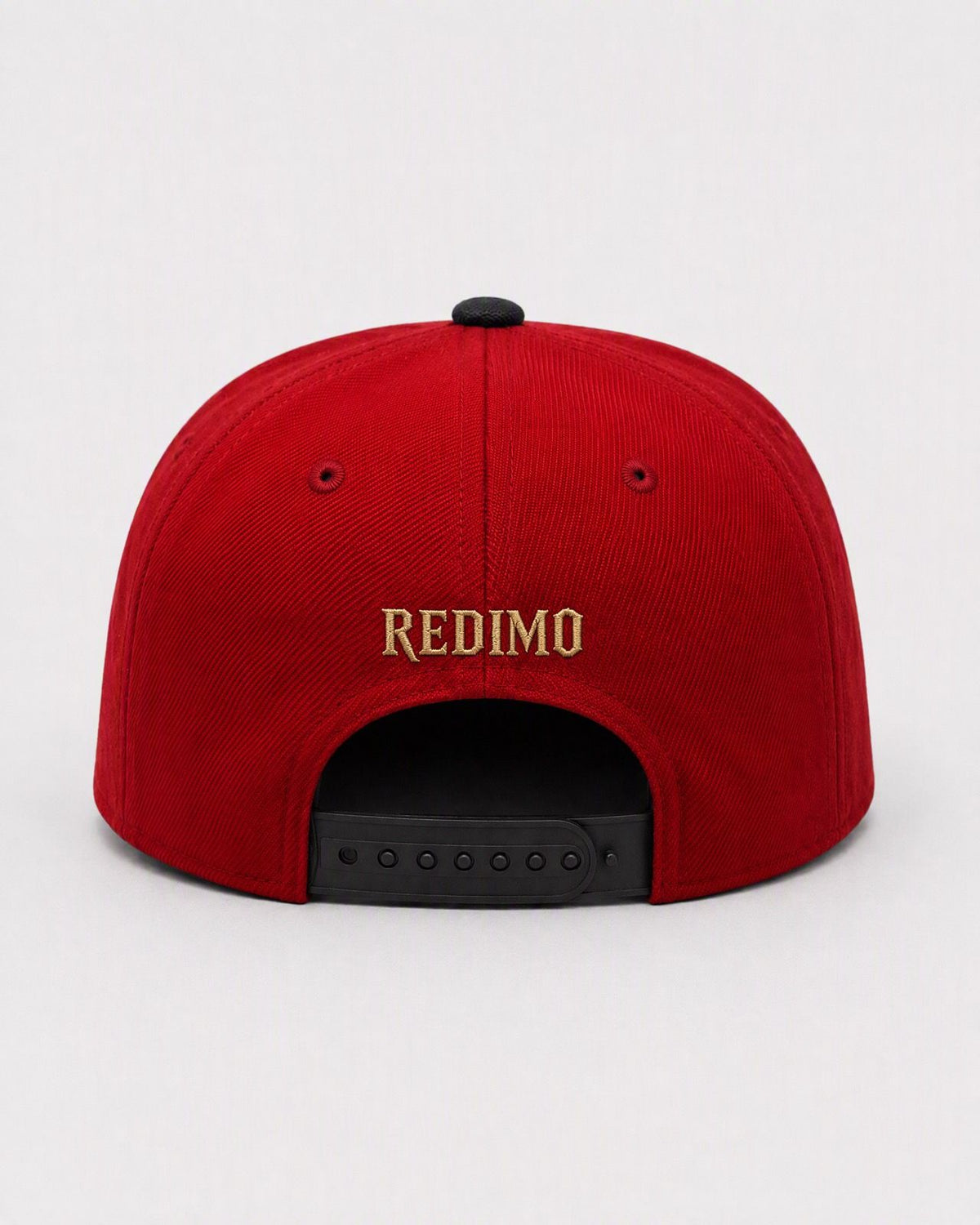 Gorra Más que Vencer — back