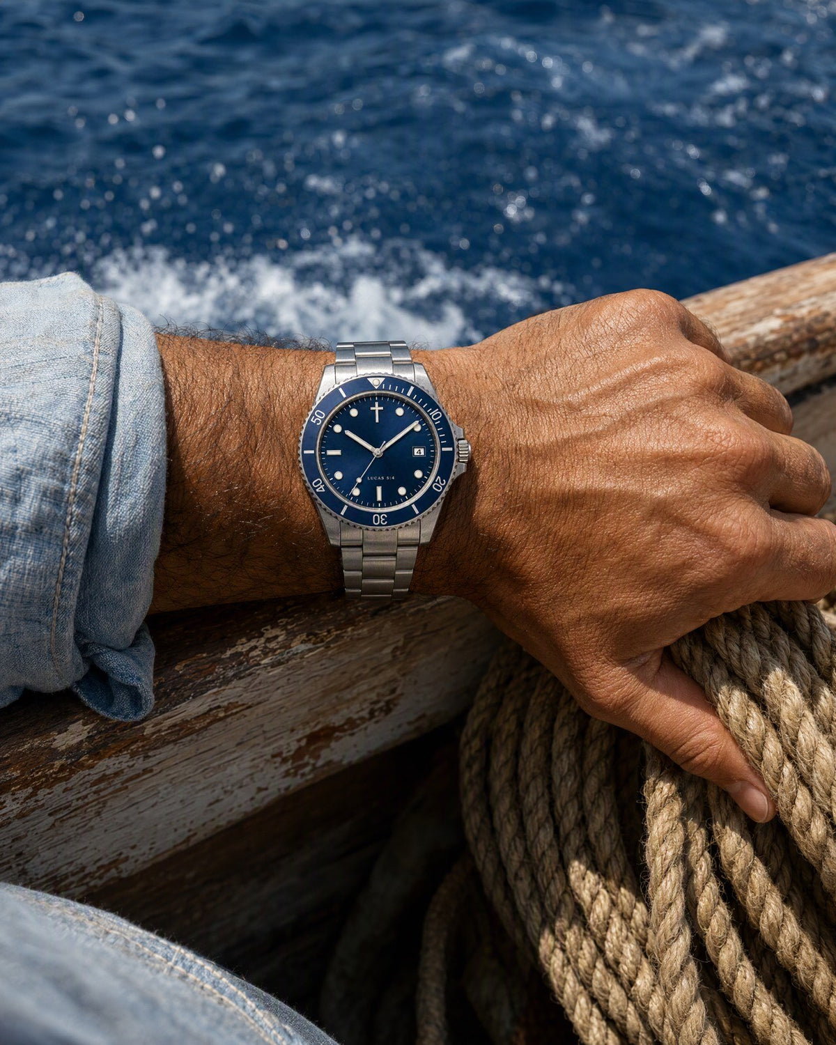 Mar Adentro watch on the wrist